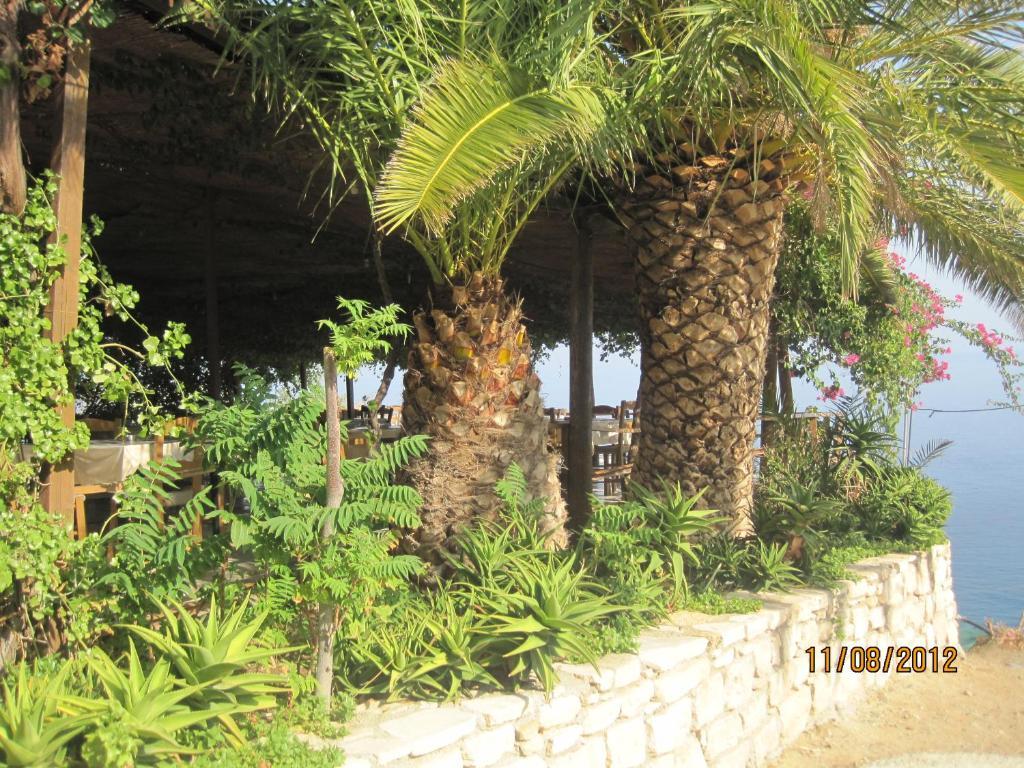 Sfinias Apartments Καλοί Λιμένες Εξωτερικό φωτογραφία